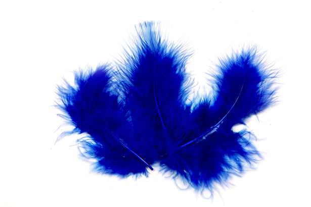 20 dekoračných pierok kráľovsky modrej farby 10 x 4 cm na svadbu 