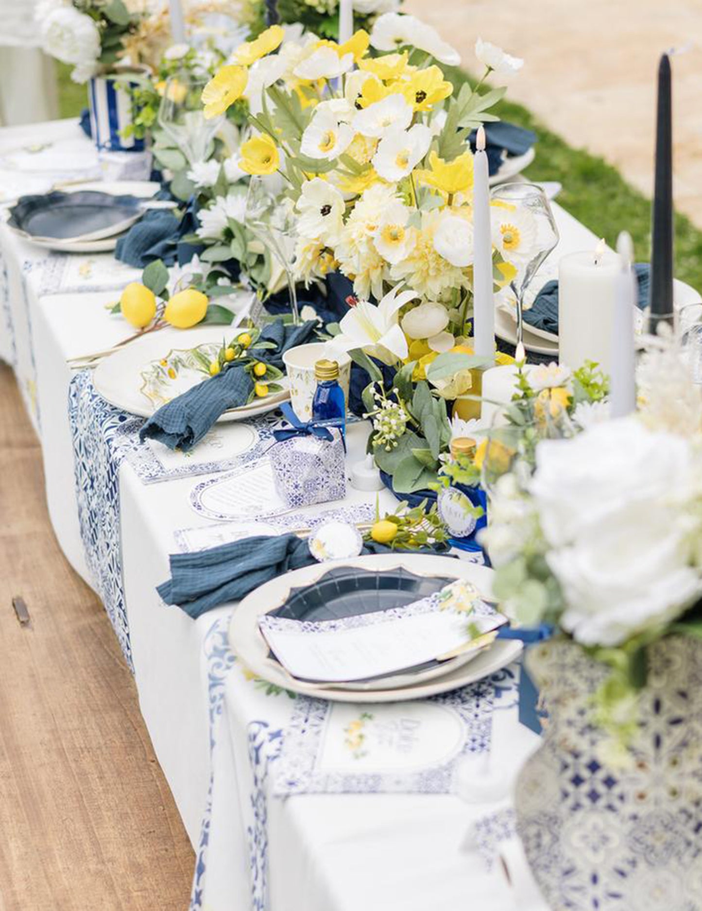 20 koktailových obrúskov s motívom plátku citróna, žltý a biely papier, 24x24 cm, osviežujúci dizajn