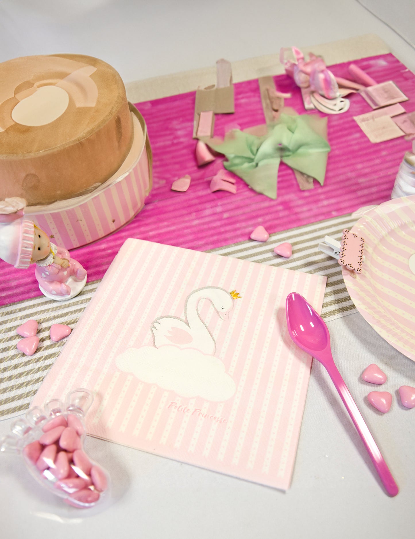20 papierových obrúskov s ružovou labuťou, dizajn malej princeznej, 33 x 33 cm