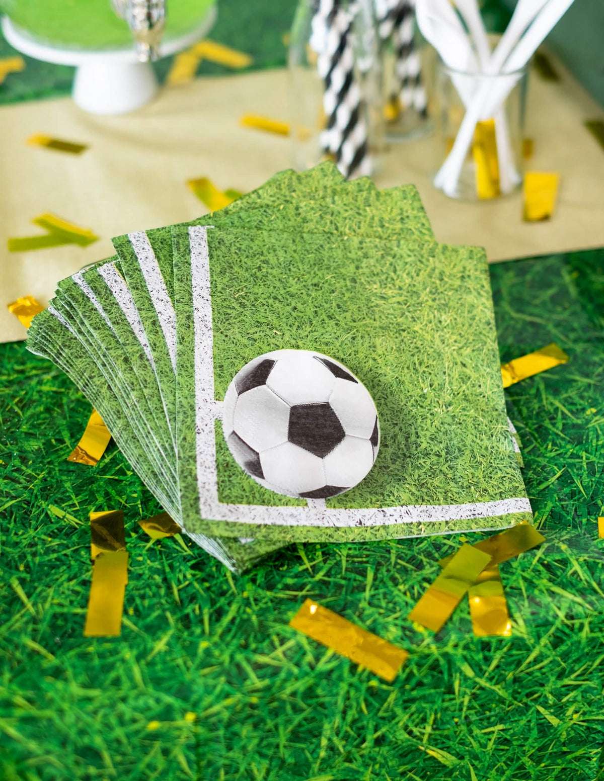 Ventilovaný pohľad na balenie papierových obrúskov futbal na oslavu