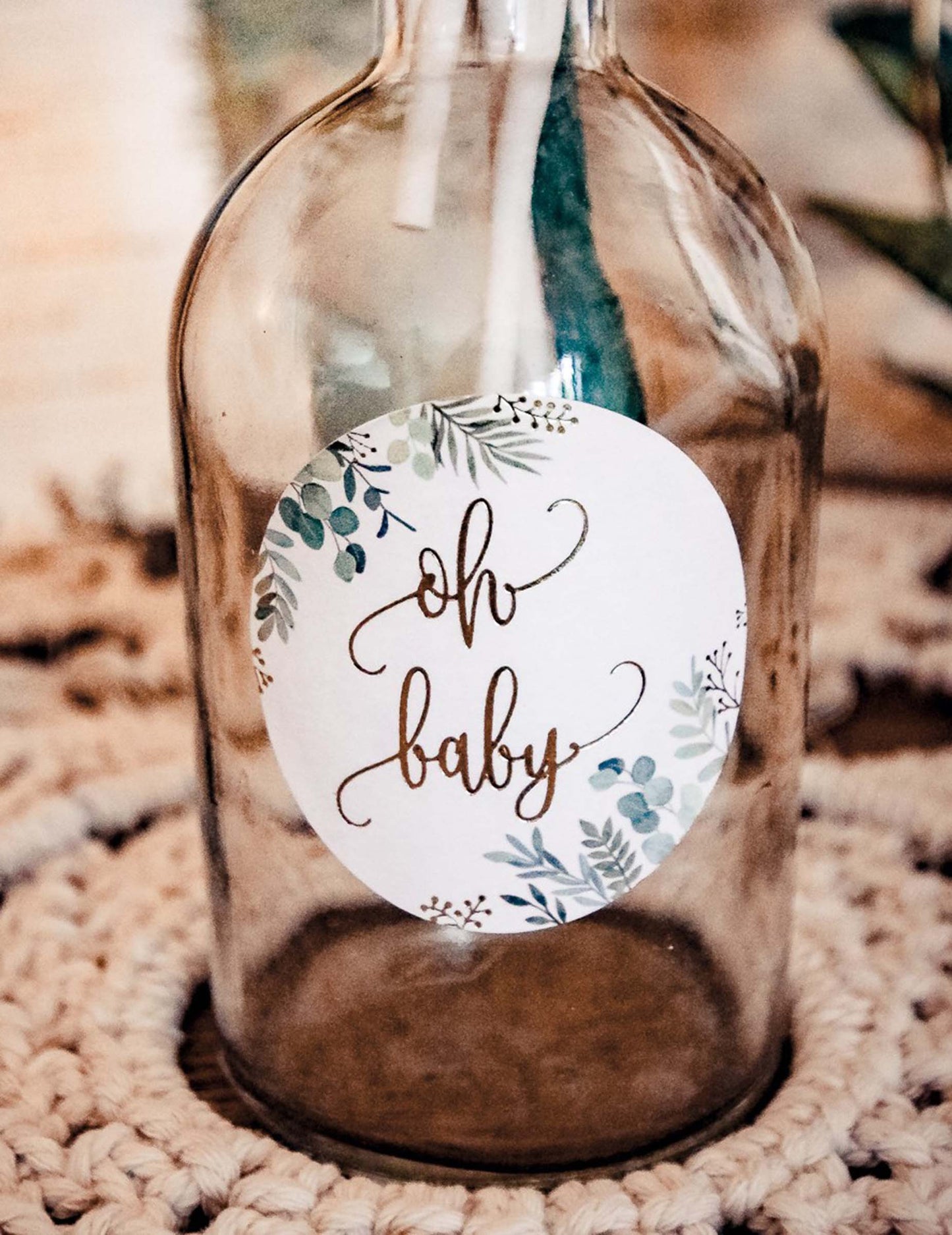 24 okrúhlych nálepiek s kvetinovým vzorom a zlatom „Oh Baby“ 5 cm