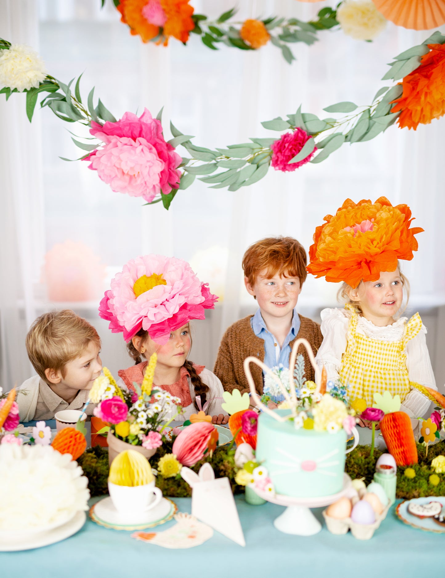 3 veľké obrovské papierové kvety v ružovej, žltej a oranžovej farbe 35 cm zavesiť
