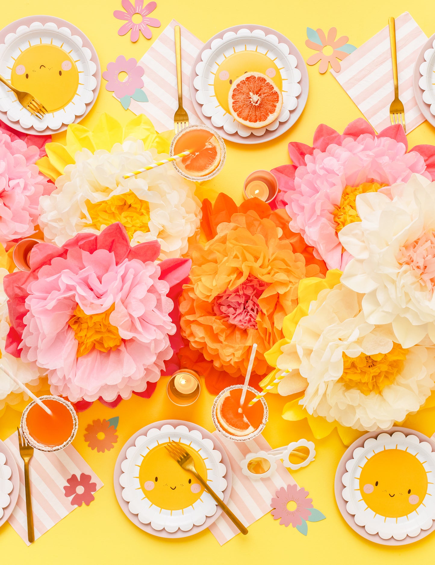 3 veľké obrovské papierové kvety v ružovej, žltej a oranžovej farbe 35 cm zavesiť