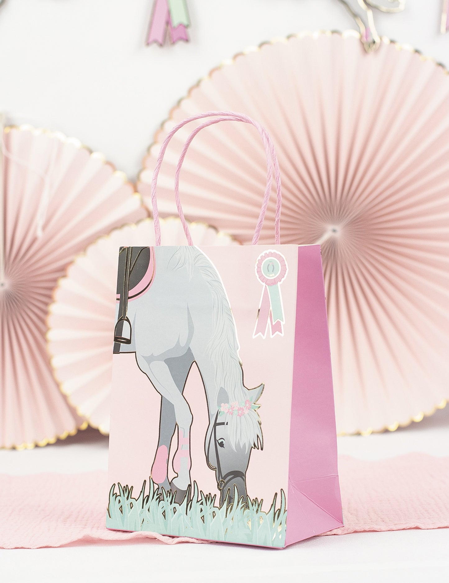 4 papierové darčekové tašky s motívom koňa 20 cm s rukoväťami