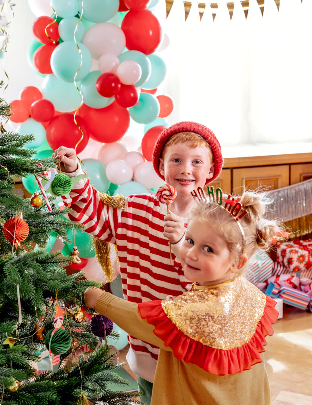 Mise en situation des décorations de sapin personnages de Noël