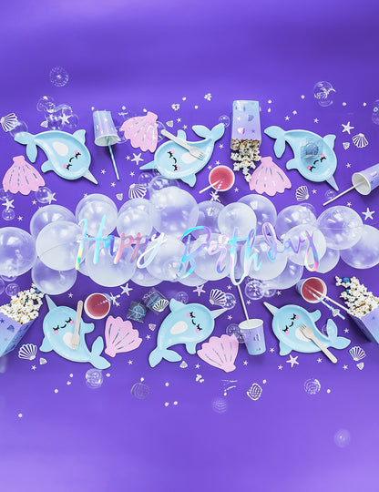 6 modrých kartónových tanierov v tvare morského jednorožca narvala, 18,5 x 29 cm