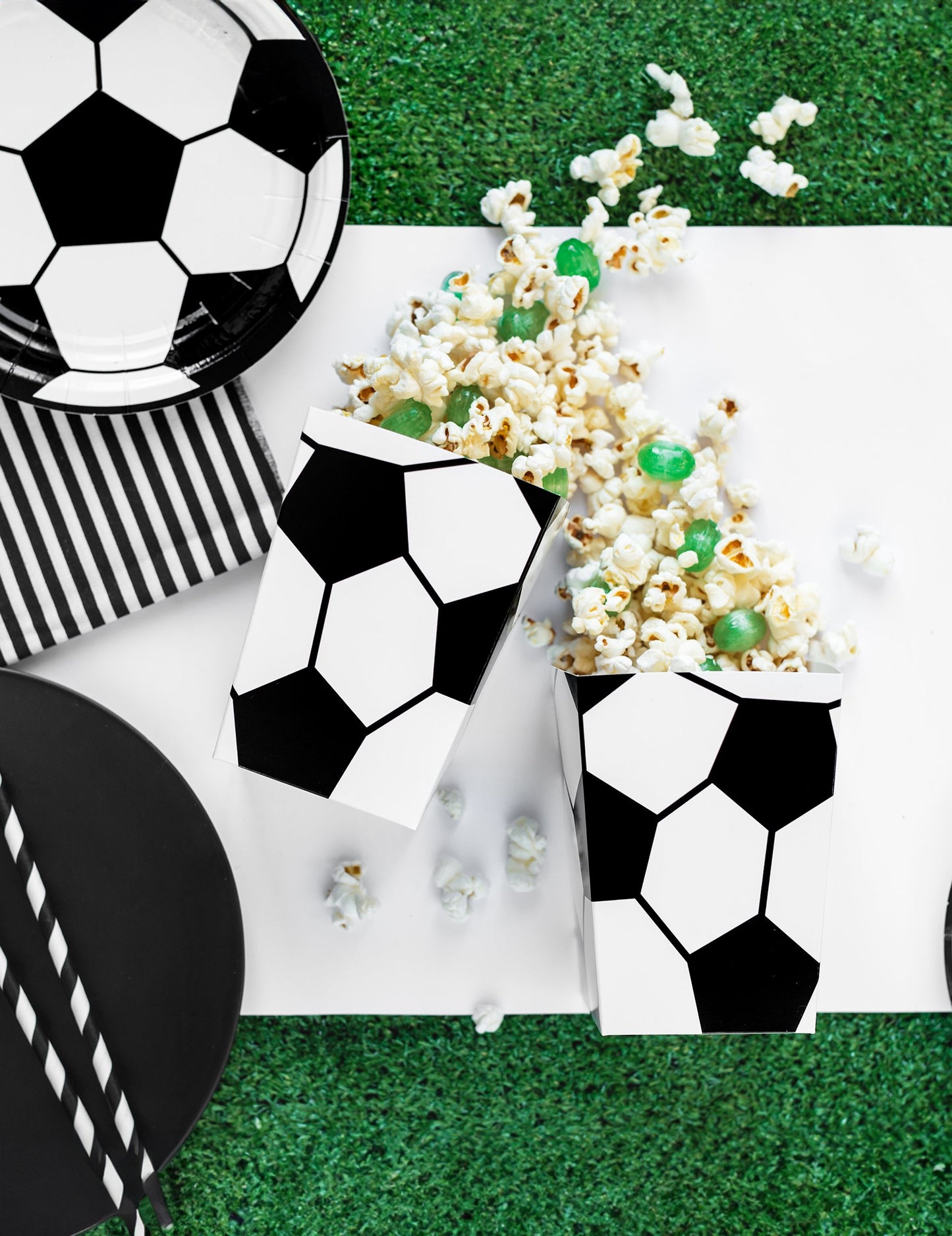 6 futbalových skriniek popcorn