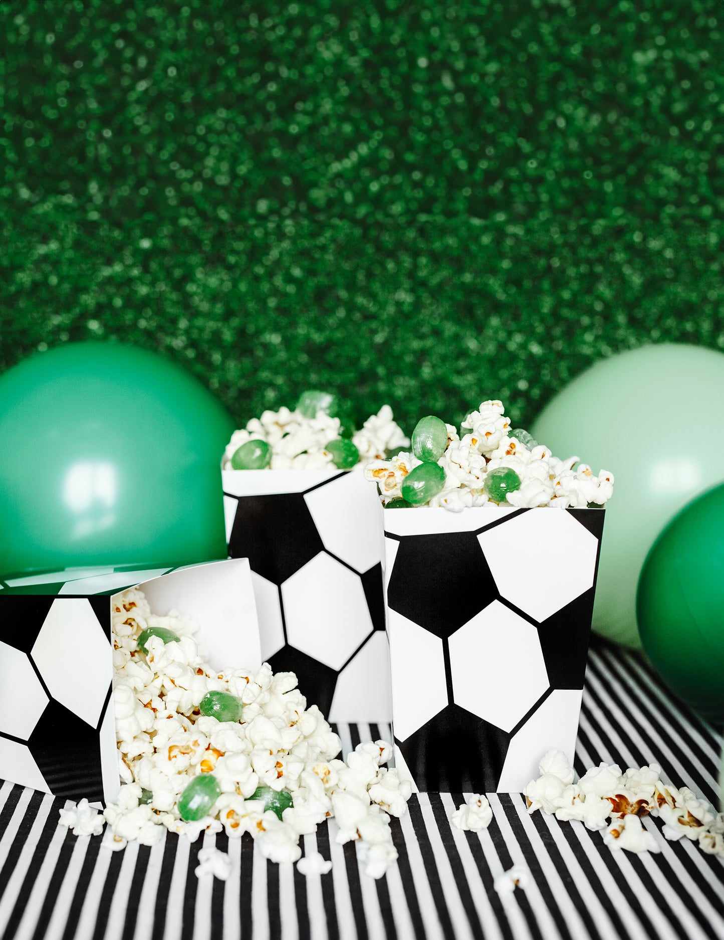 6 futbalových skriniek popcorn