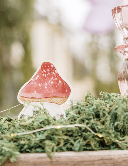 6 pastelovo ružových papierových ozdôb v tvare víl, vysokých 6,8 až 10 cm cm začarovaný vesmír