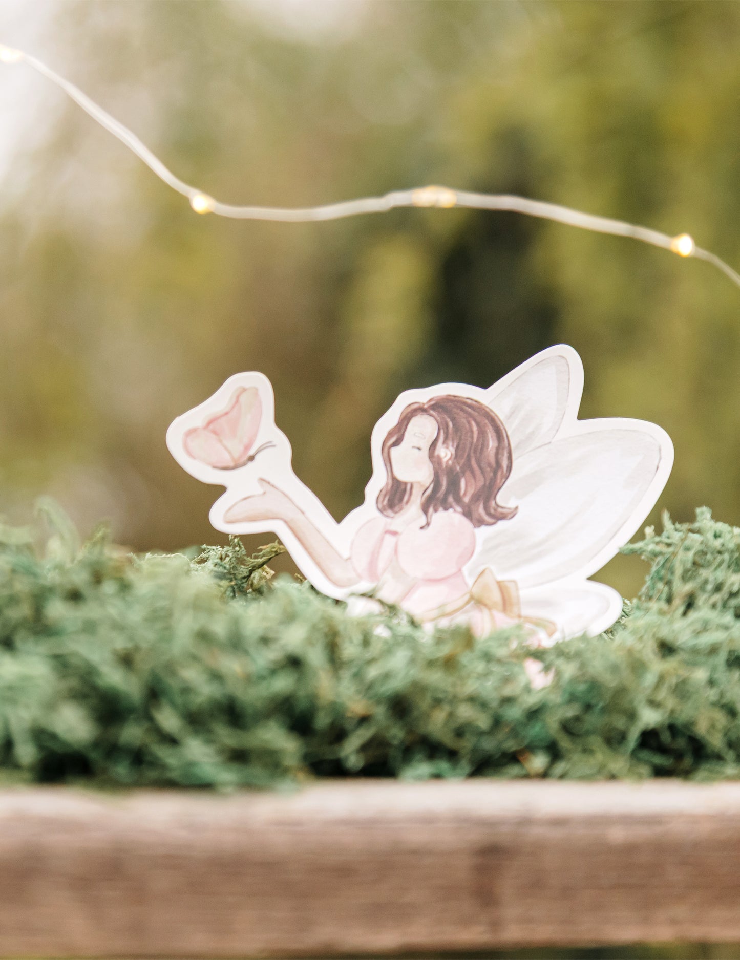 6 pastelovo ružových papierových ozdôb v tvare víl, vysokých 6,8 až 10 cm cm začarovaný vesmír