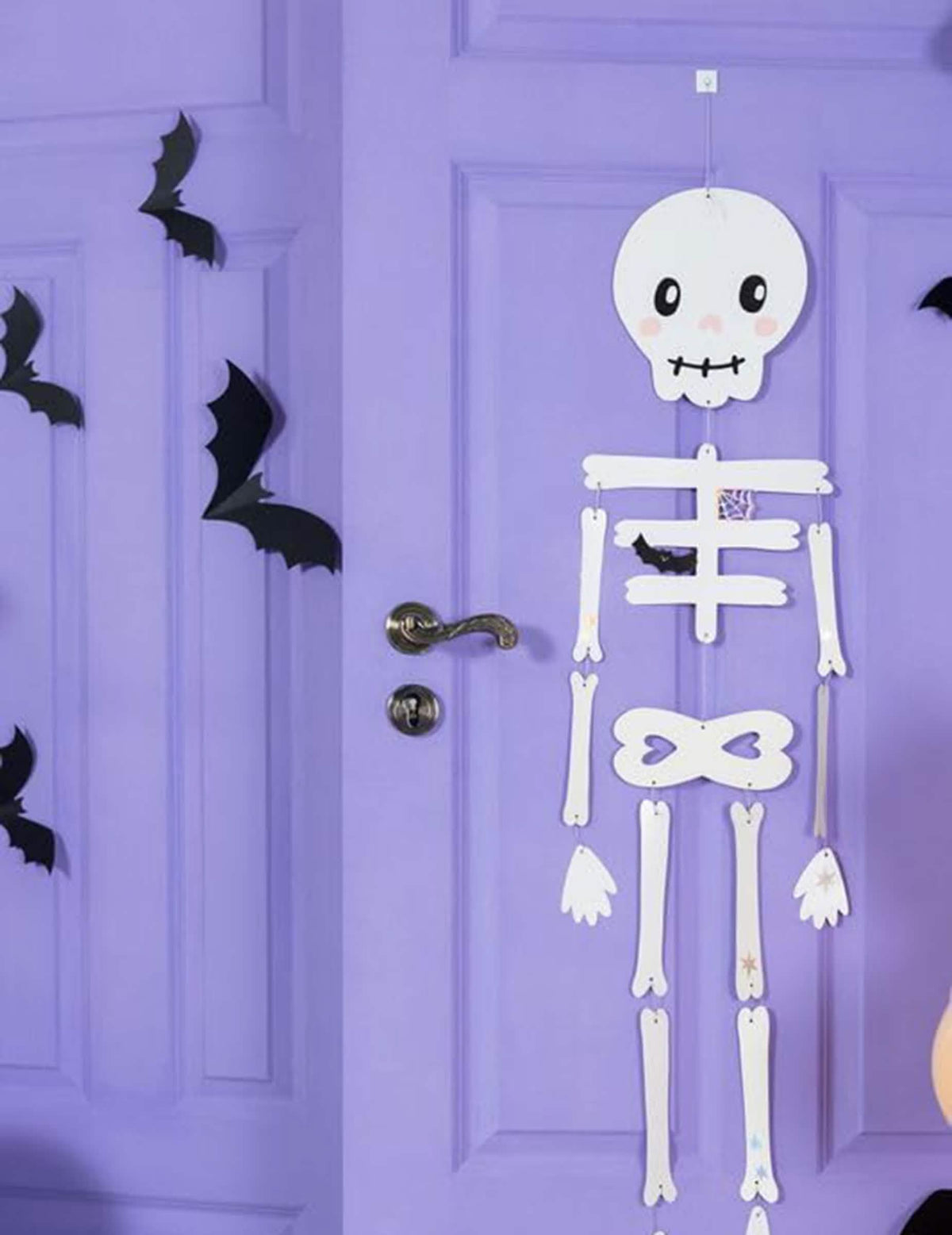3 čierne papierové dekorácie netopiere