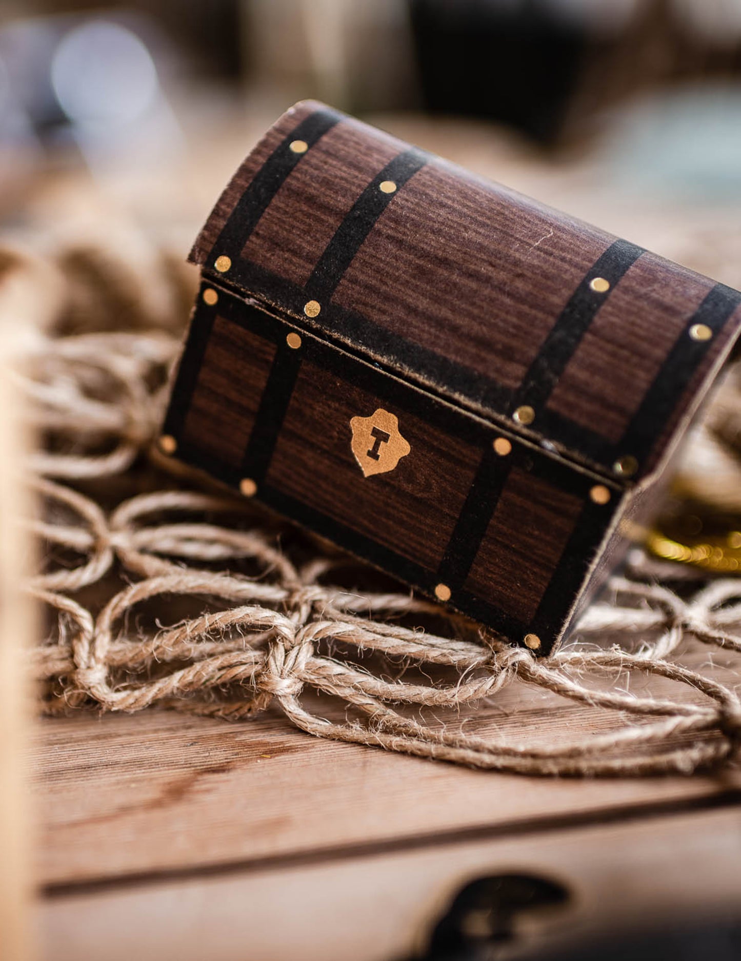 8 pirátskych truhlíc s pokladom 8 x 5,5 x 6 cm na narodeniny