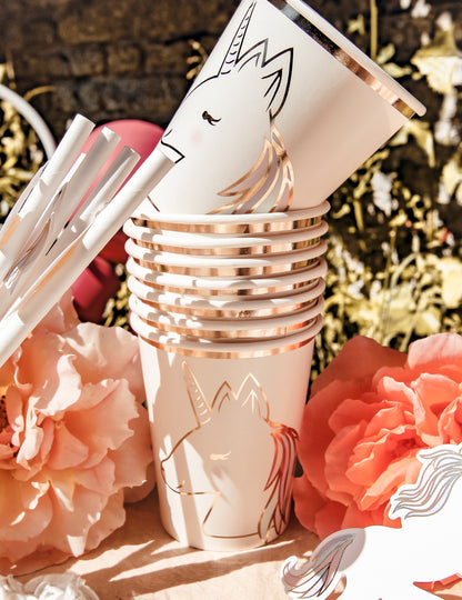 8 magických pastelových a zlatých kartónových pohárov s jednorožcom, 250 ml