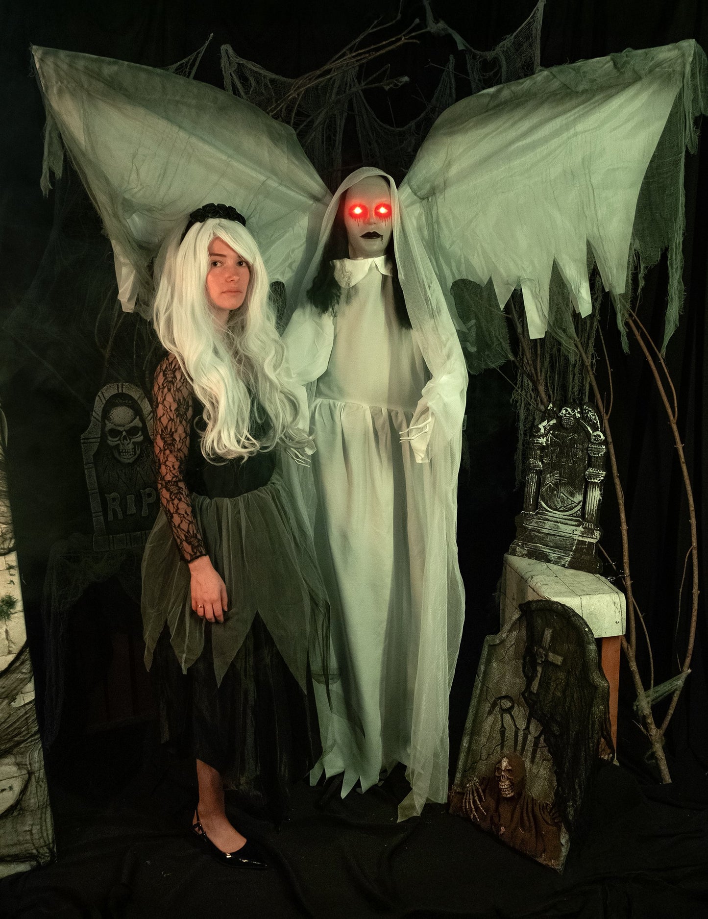 Animovaný padlý anjel 170 cm