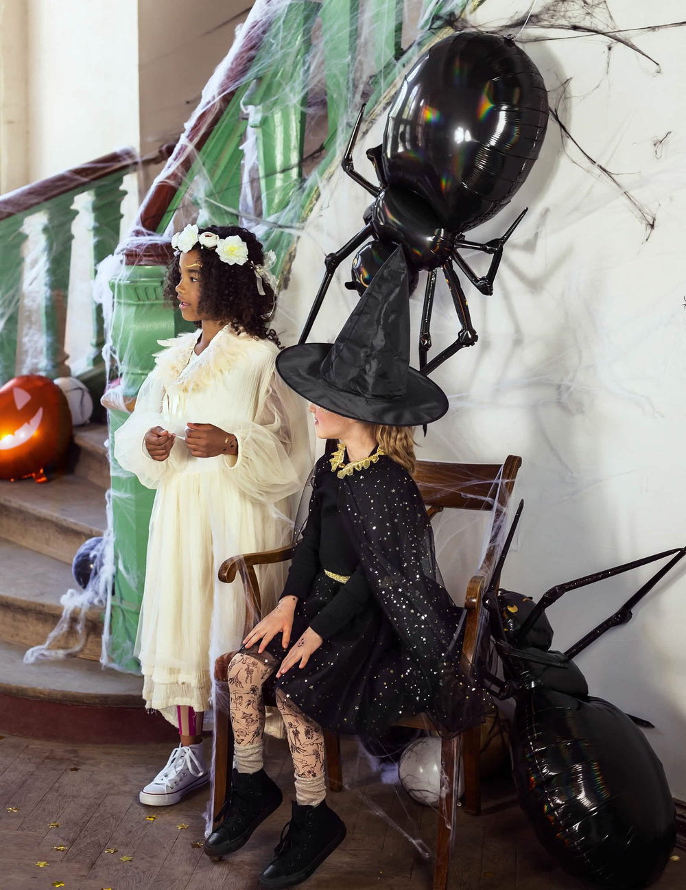 Zobrazenie hliníkovej balónovej pavúčej dekorácie na halloween