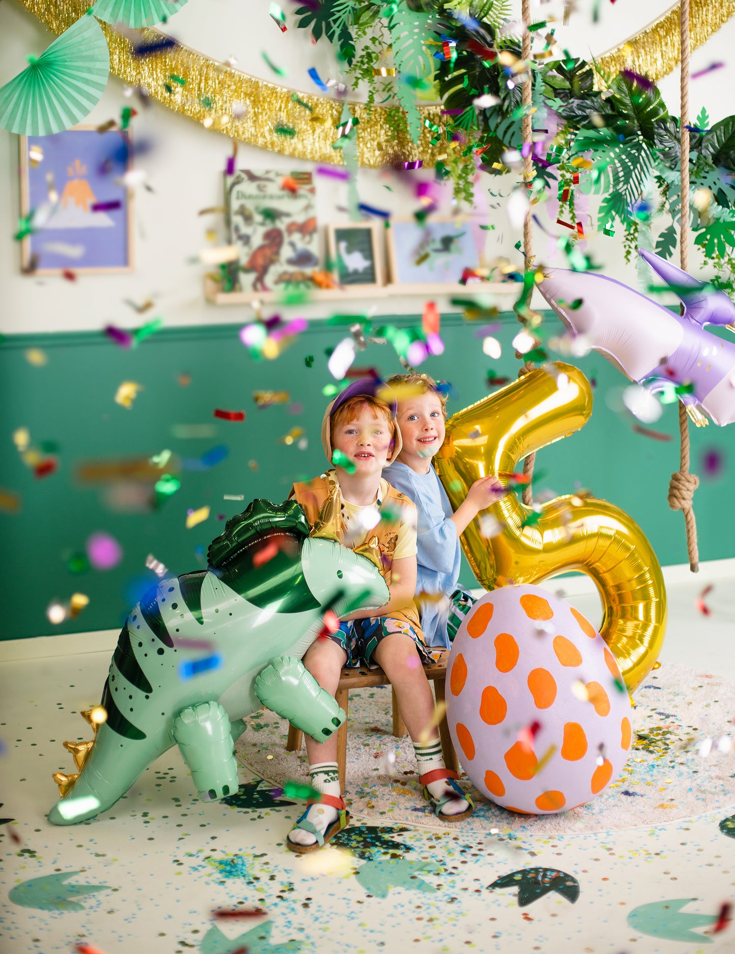 Fóliový balón s dinosaurom Triceratops 93 x 49 cm zelená a zlatá