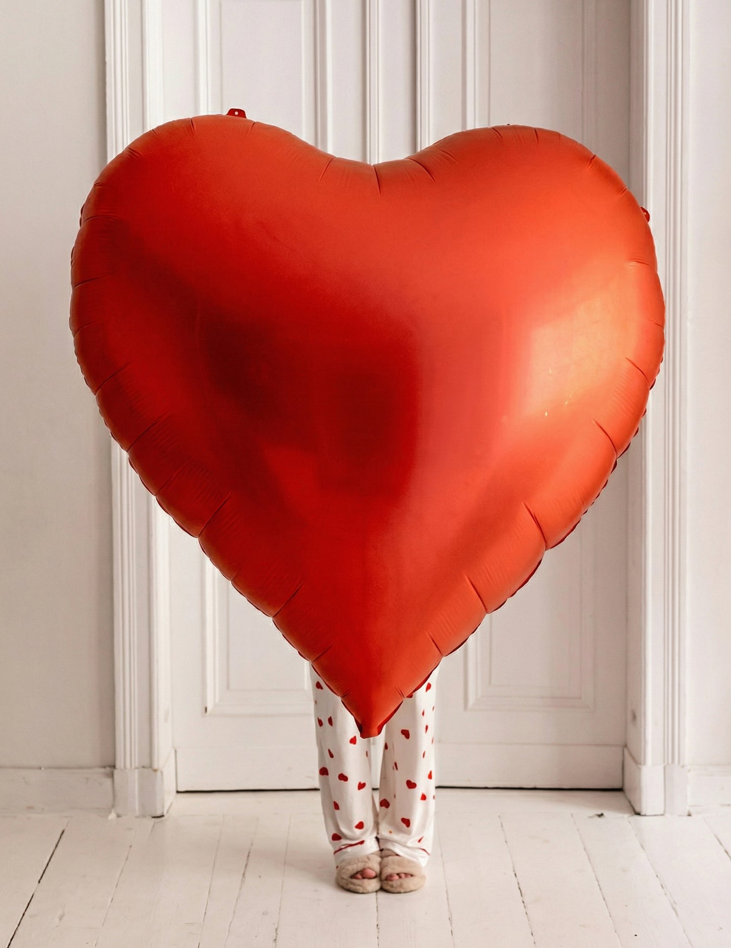 Obrovská hliníková guľa v tvare červeného srdca XXL 1,36 x 1,29 m