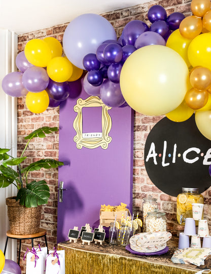 Arche de ballons festive avec le ballon en latex géant lilas