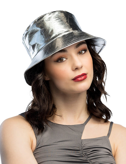Strieborný kovový klobúk pre dospelých