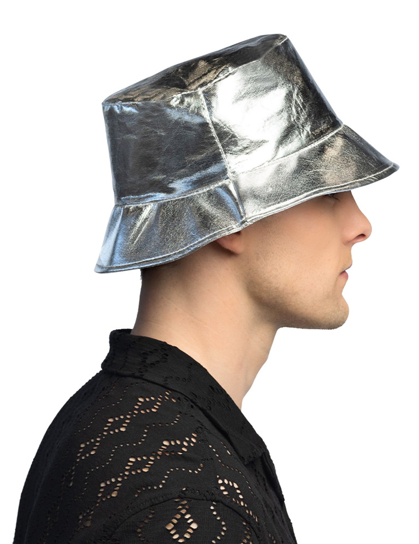 Strieborný kovový klobúk pre dospelých
