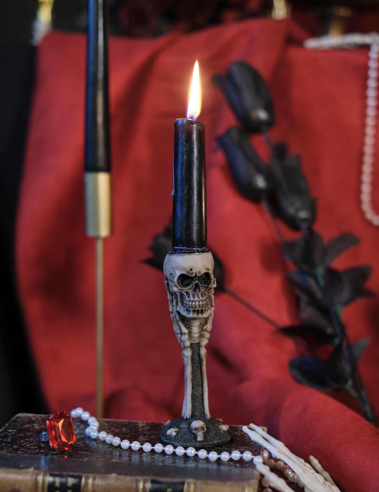 Držiak sviečok kosti a lebky 12.5 cm
