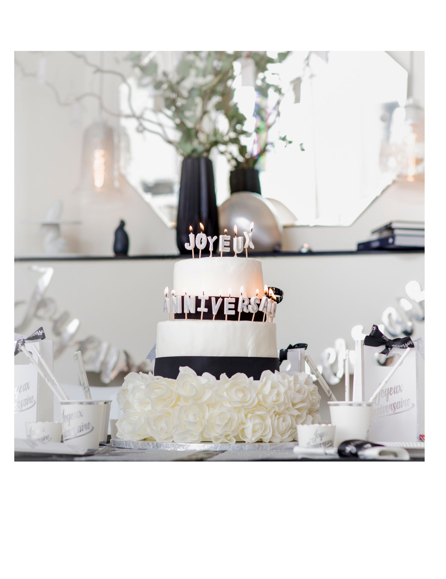 Strieborné metalické sviečky k narodeninám 4.3 cm s hrotmi