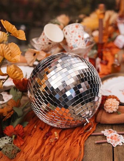 Závesná zrkadlová sklenená disko guľa, strieborná, 16 cm, stohovateľná, disko dekorácia