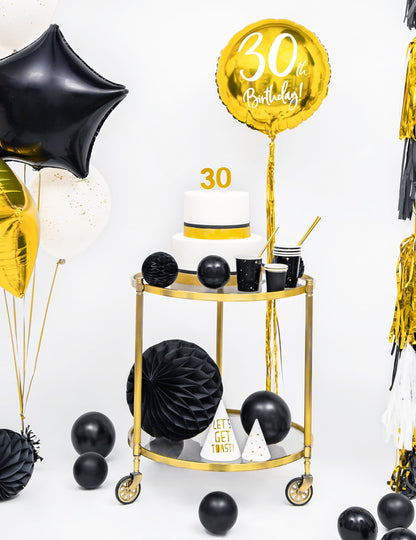 Situácia s čiernym papierovým balónikom