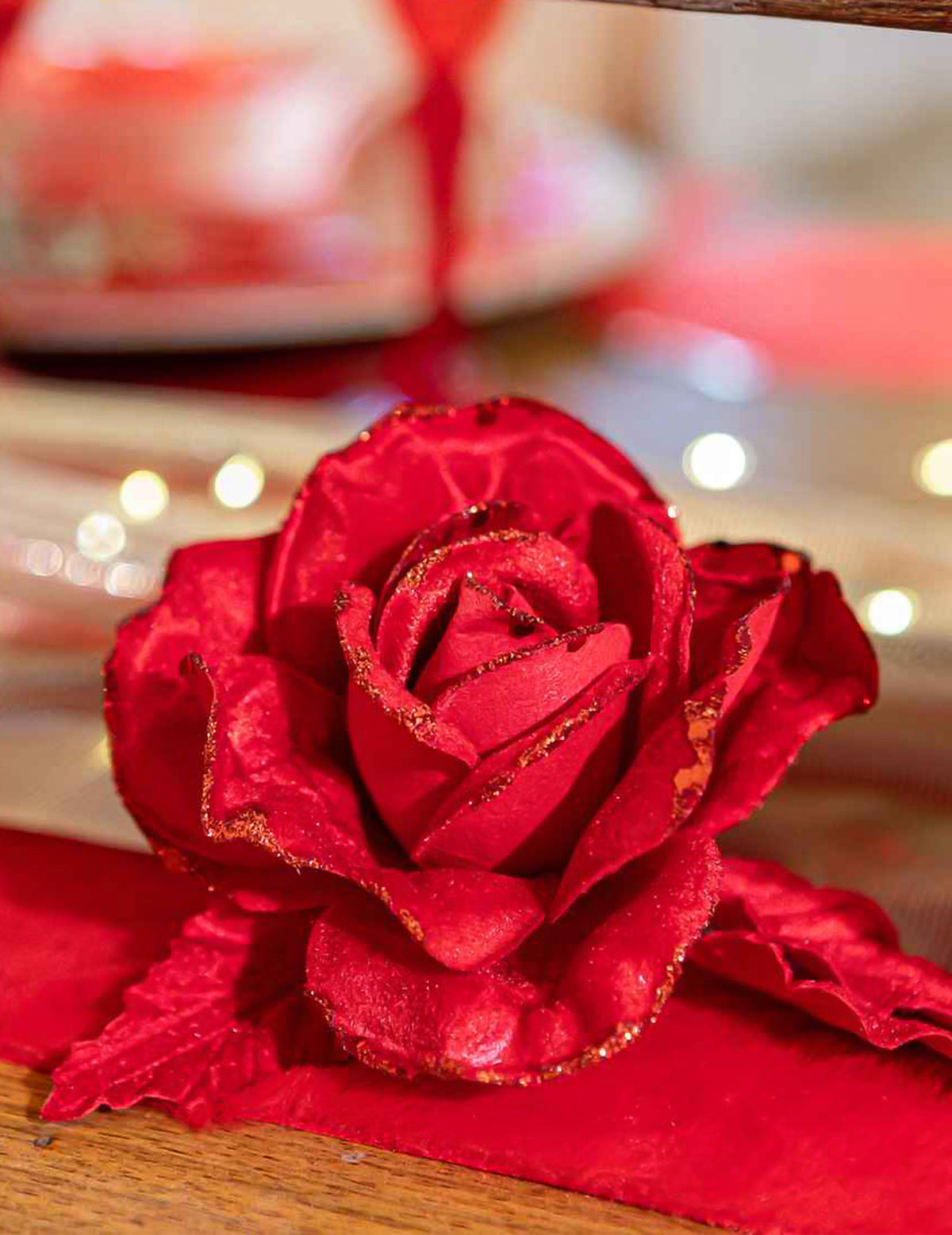 Branche de rose velours pailleté rouge 21 cm