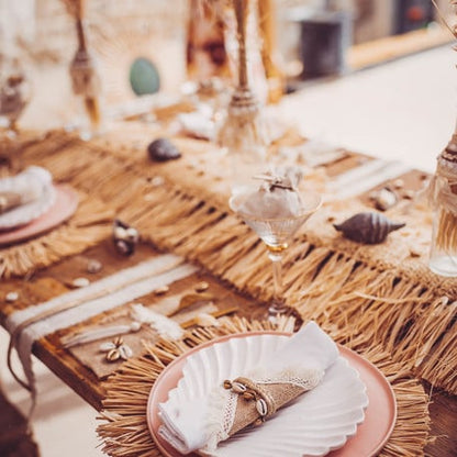 Okrúhly stredový dekor Bali z rafie s 36 cm strapcami 