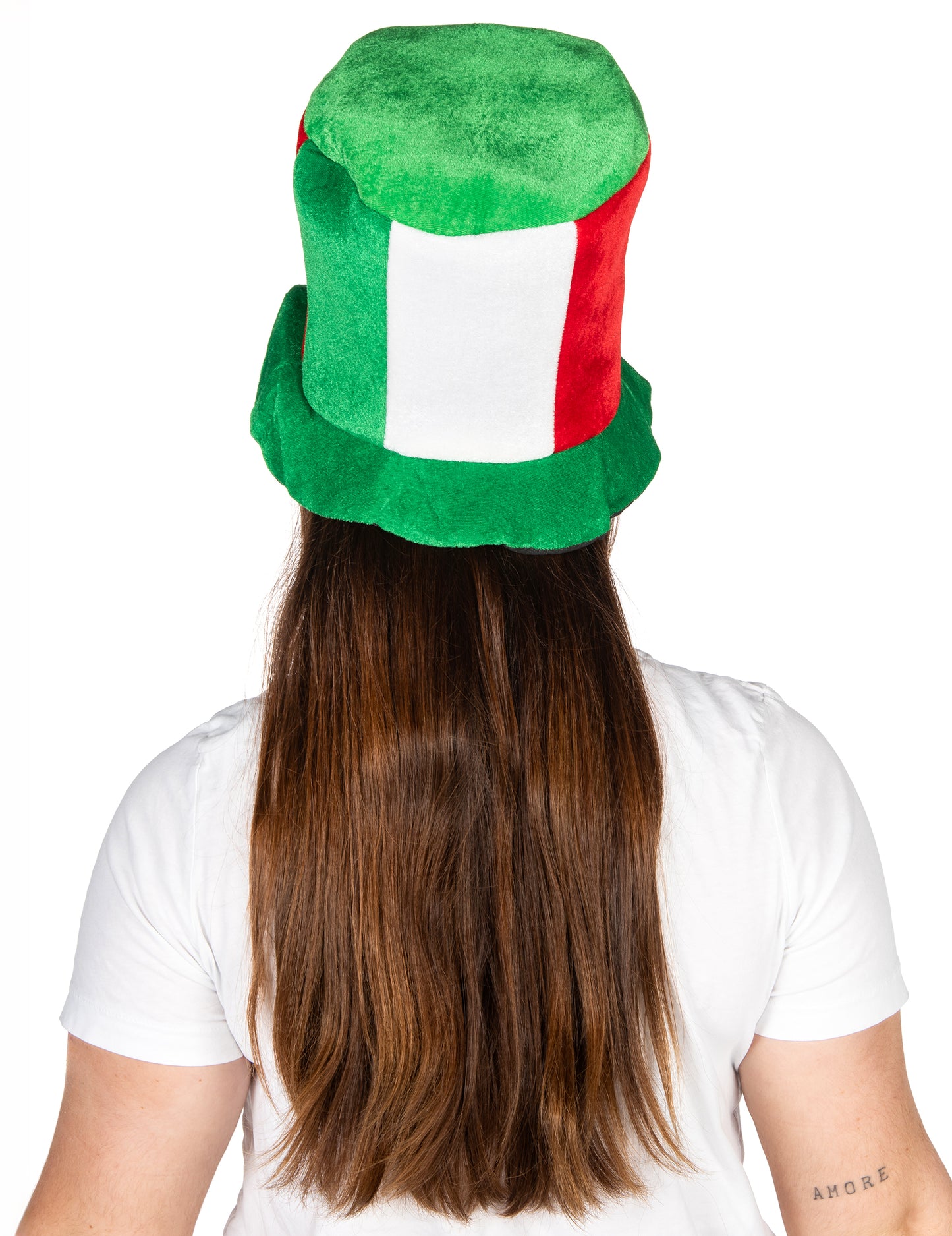 Pohľad zozadu na klobúk s vysokým okrajom Taliansko