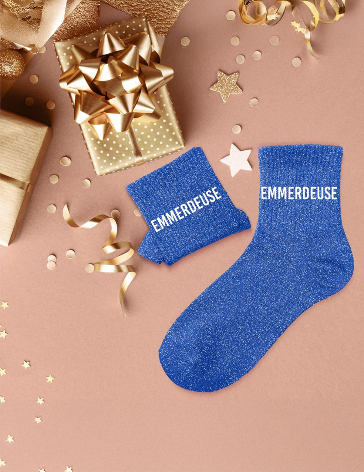 Mise en scène festive des chaussettes à paillettes Emmerdeuse