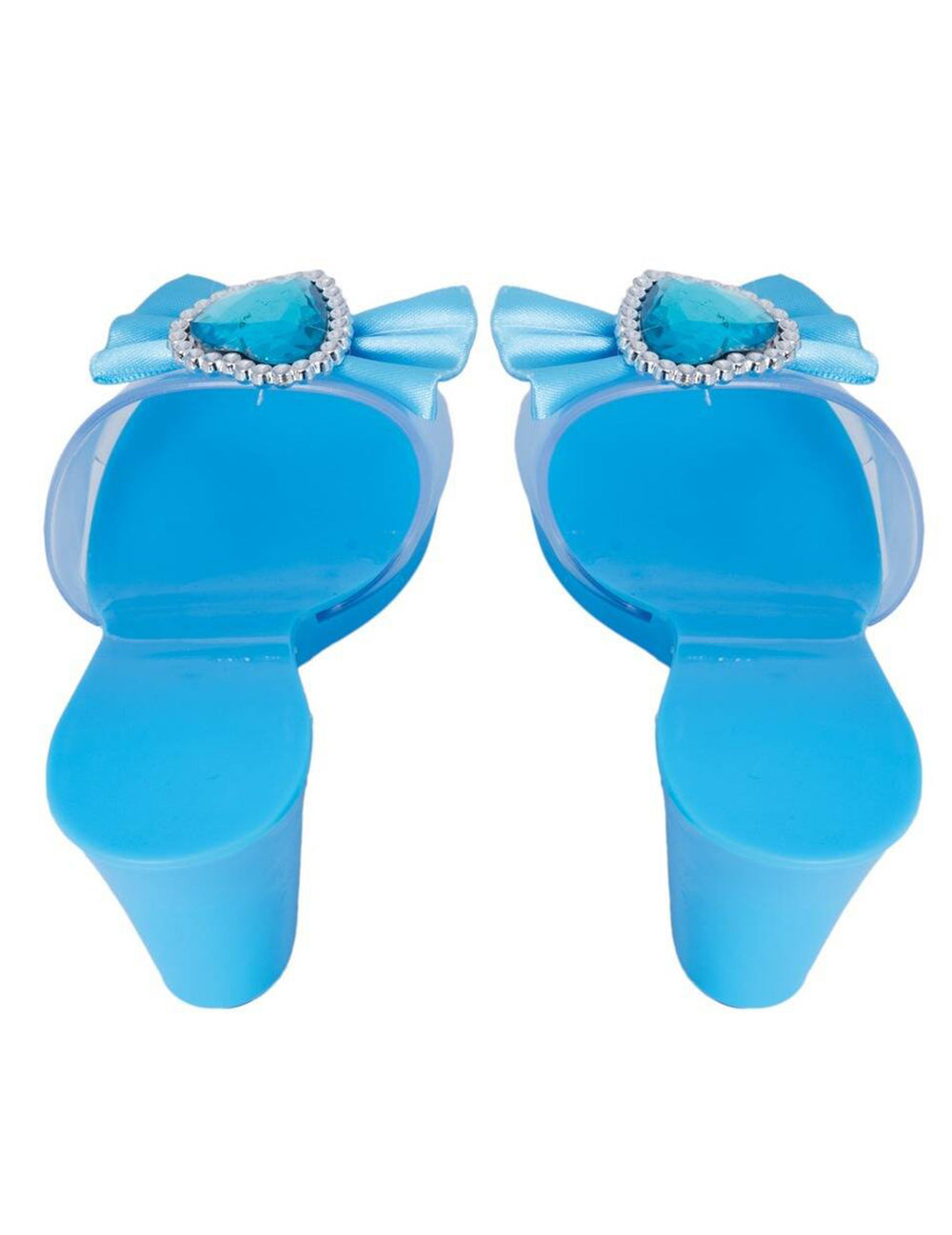 Vue de dos des chaussures de princesse pour enfant
