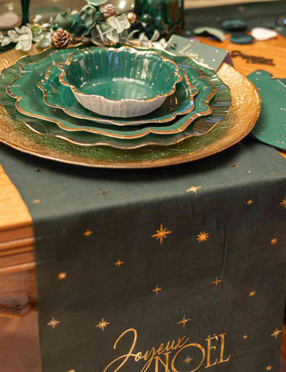 Chemin de table Joyeux Noël L'Intemporel vert anglais et or 28 cm x 3 m