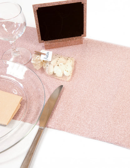 Ružový flitrovaný obrus na stôl 28 cm x 5 m na svadbu