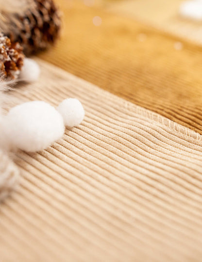 Béžový manšestrový obrus na stôl 28 cm x 3 m na svadbu