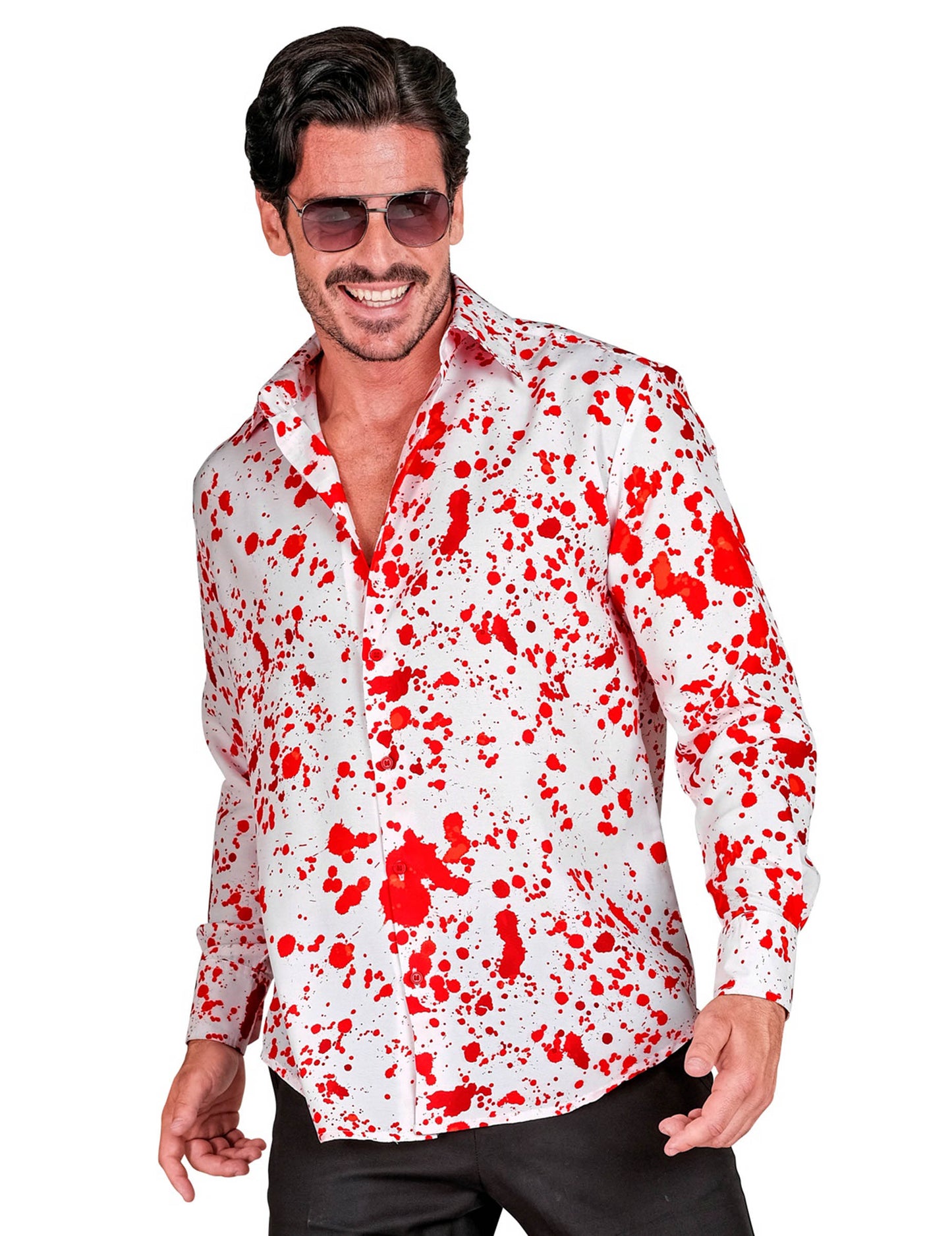 Krvavý muž v bielej košeli