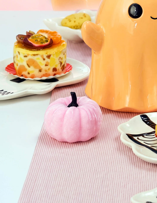 Dekoratívna tekvica Summerween s velúrovým efektom pastelovo ružová 7 x H 4 až 7 cm