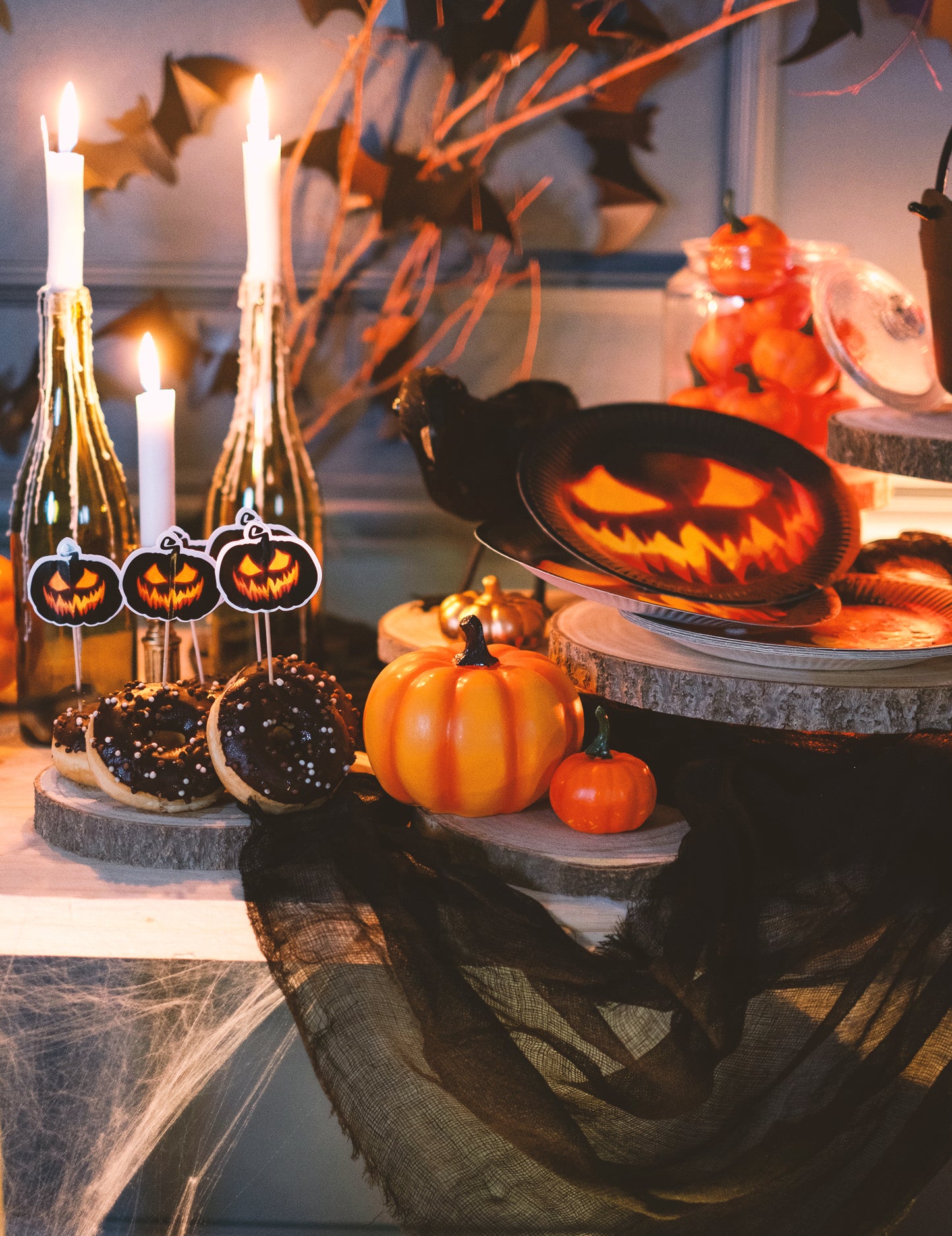 Živicová tekvica 11 cm Halloween oranžová