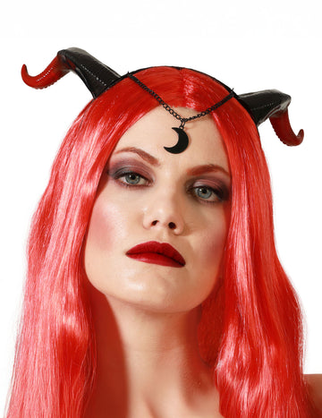 Démonové rohy s dospelým mesiacom