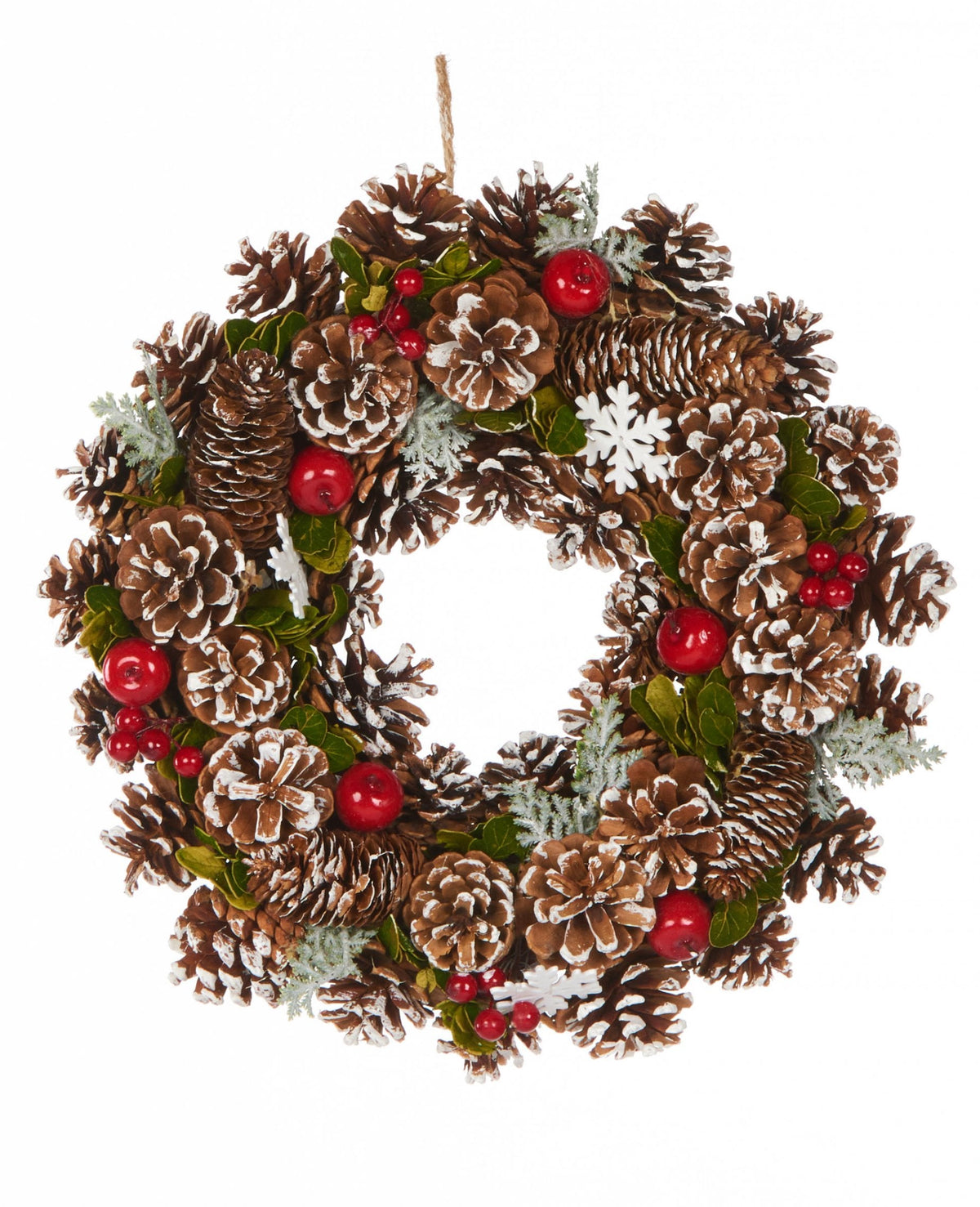 Couronne de noël baies des bois traditionnelle avec pommes de pin enneigées et baies rouges