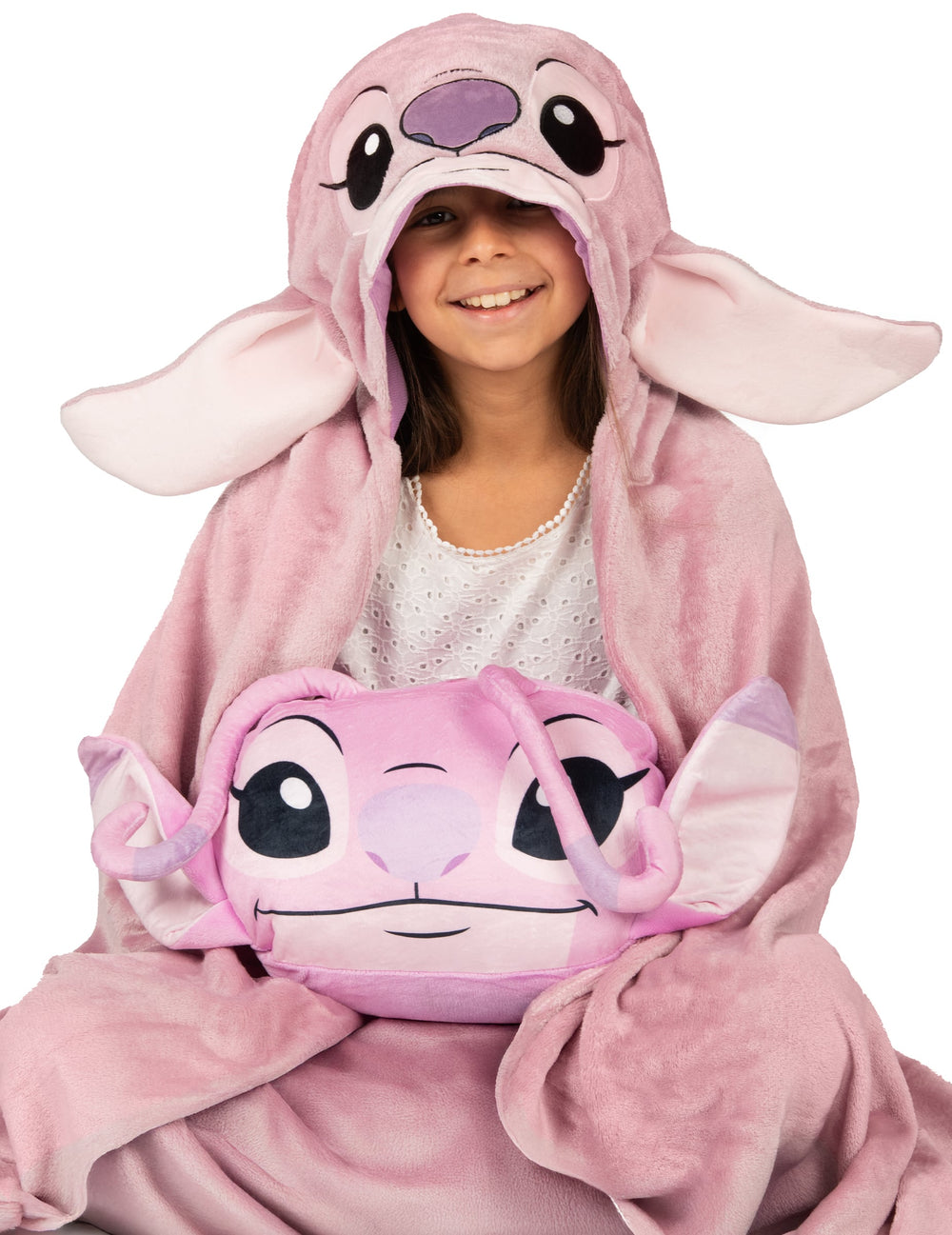 Détail de la capuche du coussin cocooning en forme de tête Angel Lilo & Stitch