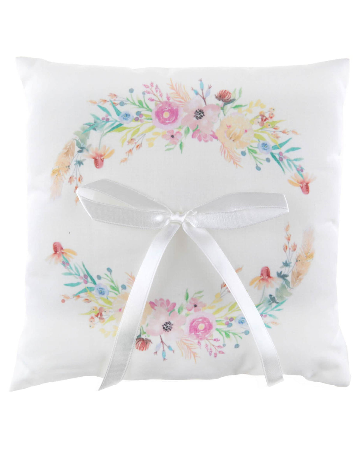 Mise en situation champêtre sur chaise en bois du coussin d'alliances mariage fleuri