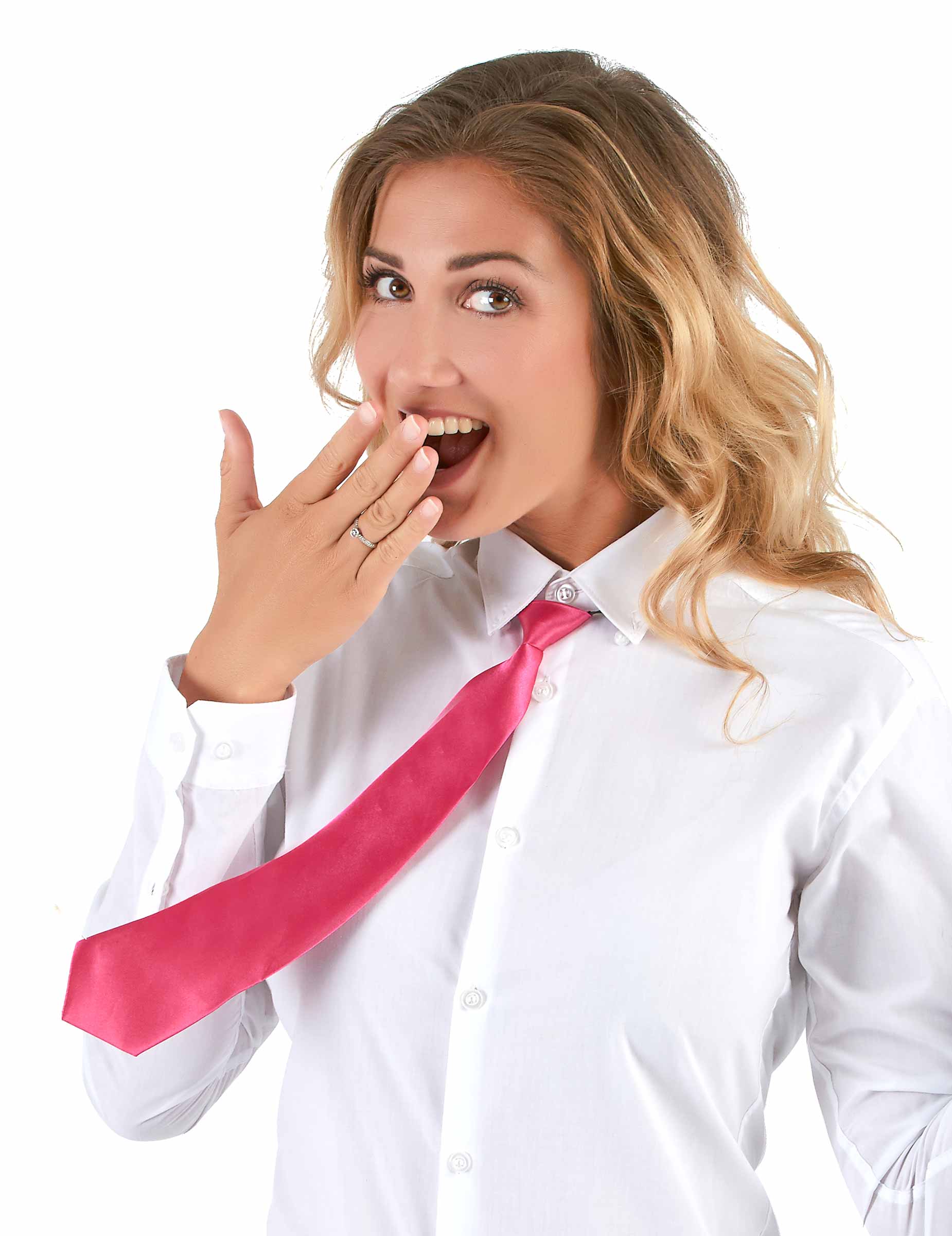 Détail de la cravate rose pour adulte portée