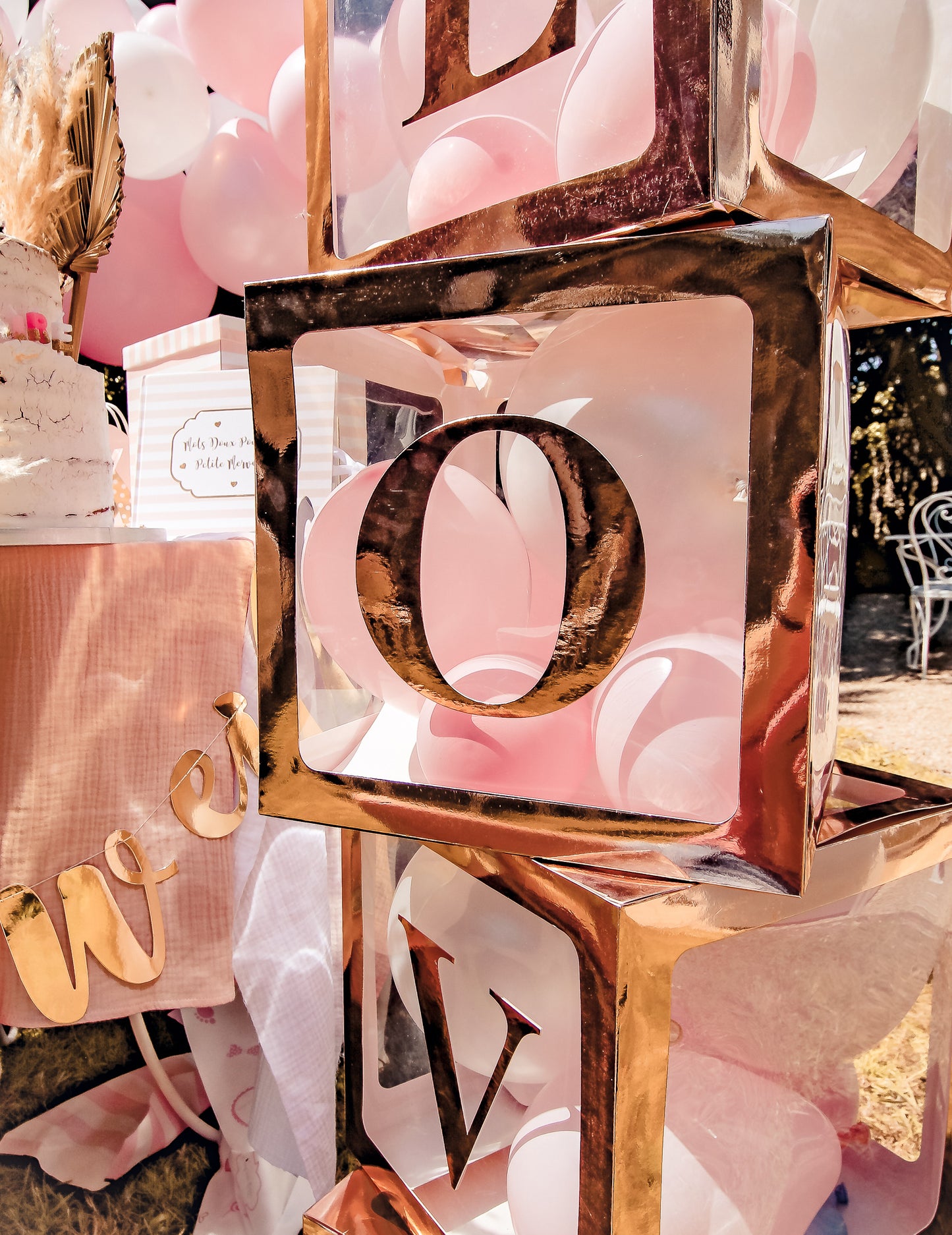 Priehľadný balón v ružovo-zlatej farbe, rozmer 30 x 30 cm prispôsobiť