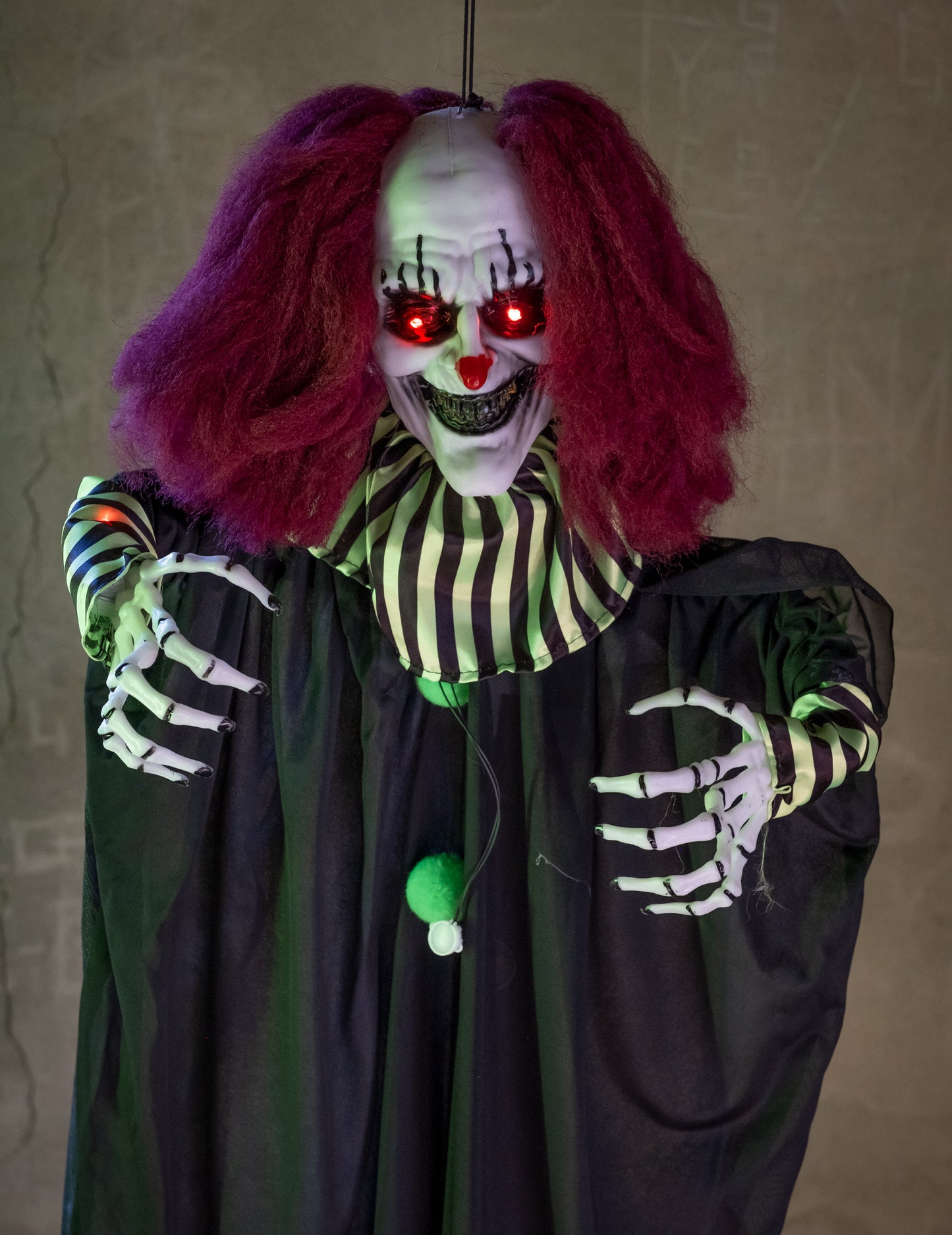 Animovaná dekorácia desivý klaun visiaci 130 cm