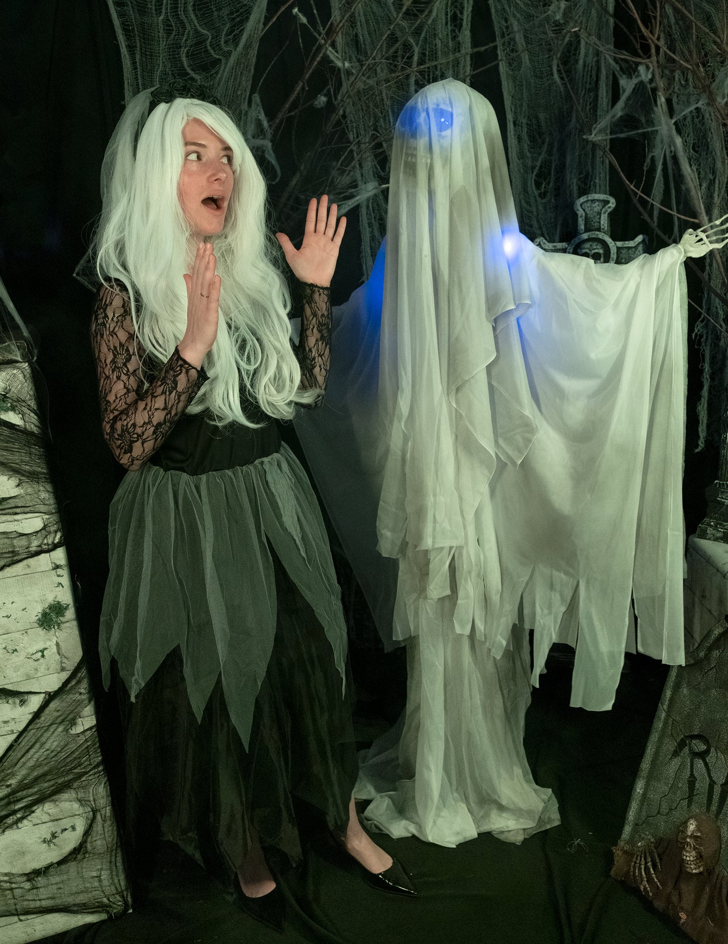 Animované dekorácie kvílil duch 170 cm