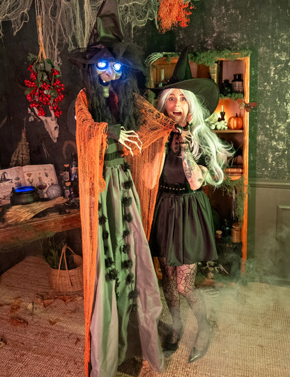 Animovaná, zvuková a svetelná závesná dekorácia čarodejnice 183 cm