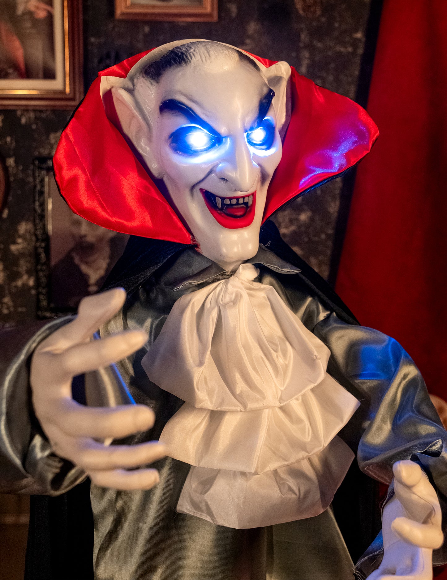 Animovaný zvuk a svetlo dekorácie upír s úsmevom 165 cm