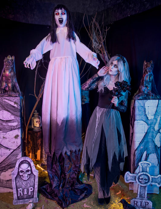 Animovaná dekorácia prízračná vdova, rozťahovacia, s pohybom 190 až 225 cm